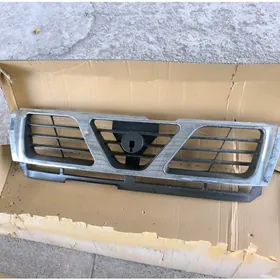 Nissan Patrol облицовка и дуга