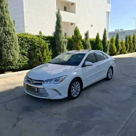 Toyota Camry 2016