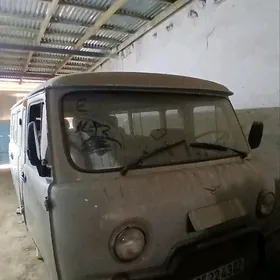 UAZ 2206 2000