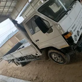 Mitsubishi Canter 1994