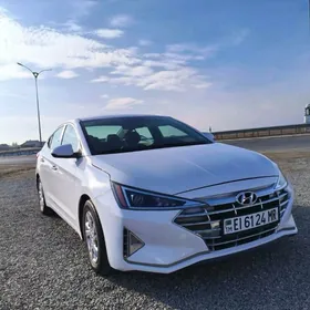Hyundai Elantra 2019