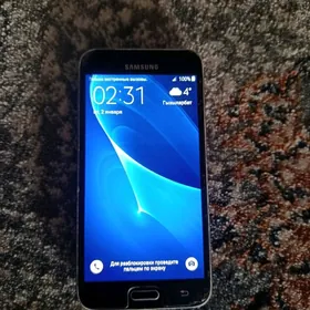 samsung J 3 telefon