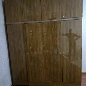 шифоньер, шкаф