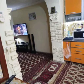 Продаю 3-х комн кв, 1 мкр