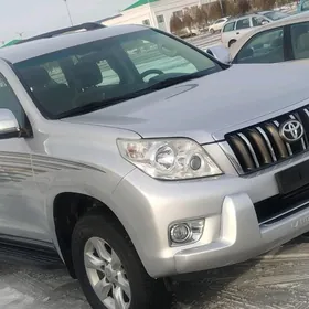Toyota Land Cruiser Prado 2011