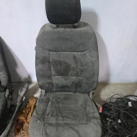 ford explorer sidenya