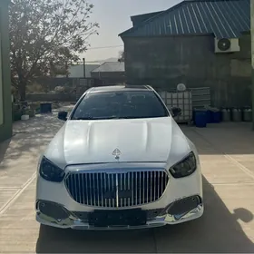 Mers Maybach 212