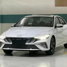 Hyundai Elantra 2025
