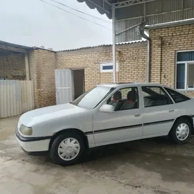 Opel Vectra 1990