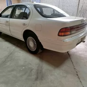 Nissan Cefiro 1995