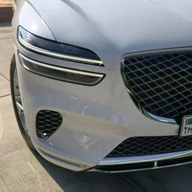 Genesis GV70 2024