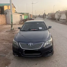 Toyota Camry 2010