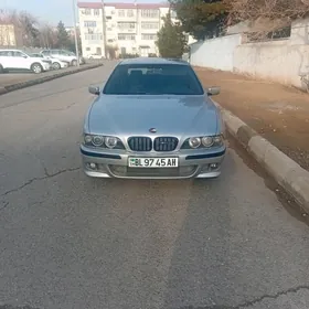 BMW E39 2001