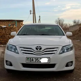 Toyota Camry 2010
