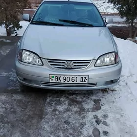 Toyota Avensis 2002