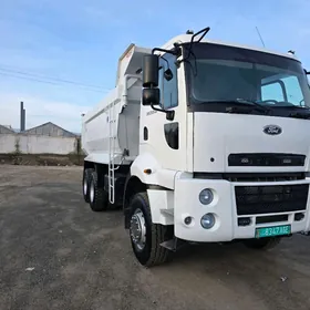 Ford Cargo 3535D 2015