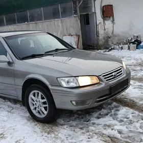 Toyota Camry 2001