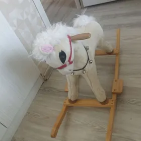 лошадка-качалка