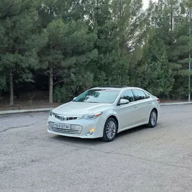 Toyota Avalon 2013