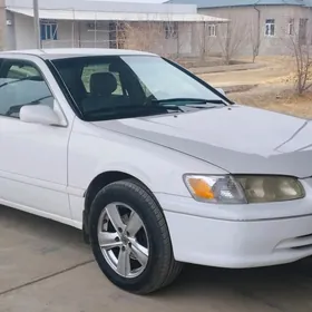 Toyota Camry 2001