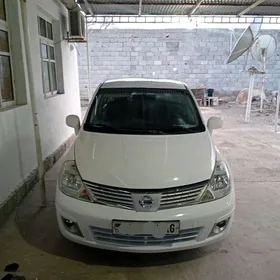 Nissan Versa 2010