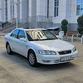 Toyota Camry 2000