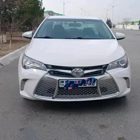 Toyota Camry 2017