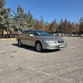 Toyota Camry 2000