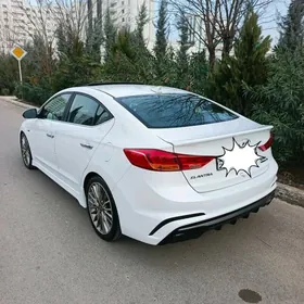 Hyundai Elantra 2018