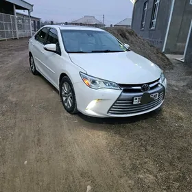 Toyota Camry 2017