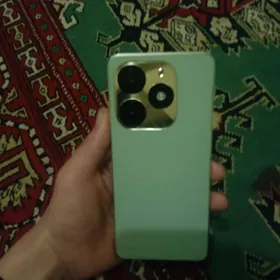 Tekno 20 spark Tekno 20 spark