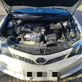 Toyota Camry 2014