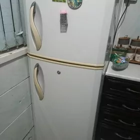 Холодильник