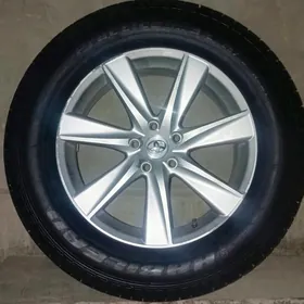 265 /60 R 18