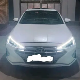 Hyundai Elantra 2020