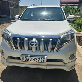 Toyota Land Cruiser Prado 2013