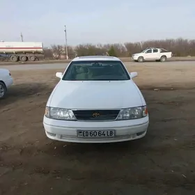 Toyota Avalon 1999