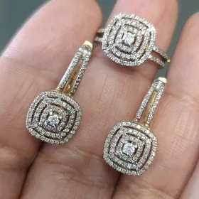 Gyzyl yerewan komplekt