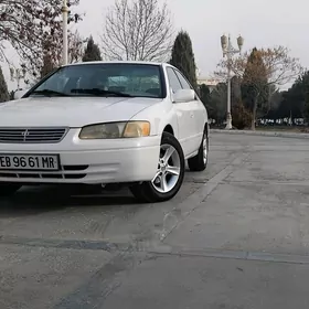 Toyota Camry 1997