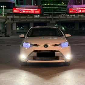 Toyota Yaris 2014