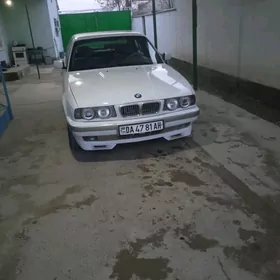 BMW 525 1992