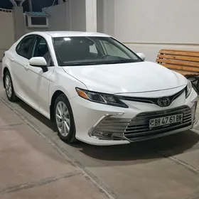Toyota Camry 2022