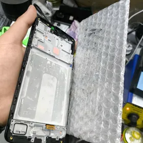 samsung a16 zawaskoy ekran