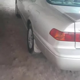 Toyota Camry 2000