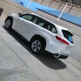 Toyota Highlander 2018