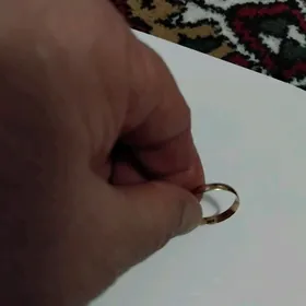 gyzyl oburçanny ÿùzùk