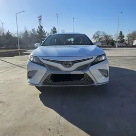 Toyota Camry 2020