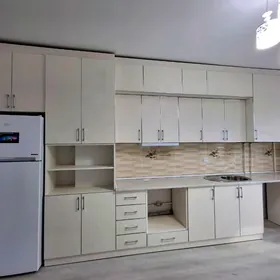 KUHONNY GARNITUR/MEBEL