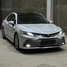 Toyota Camry 2023