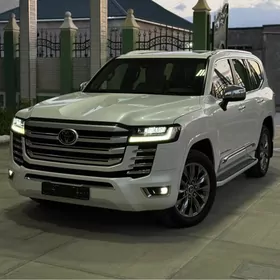 Toyota Land Cruiser 2023